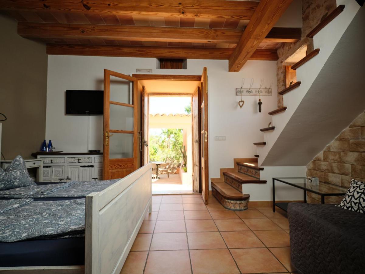 Agroturismo S Hort De Can Carrio Ag226 Ses Salines  Exteriör bild