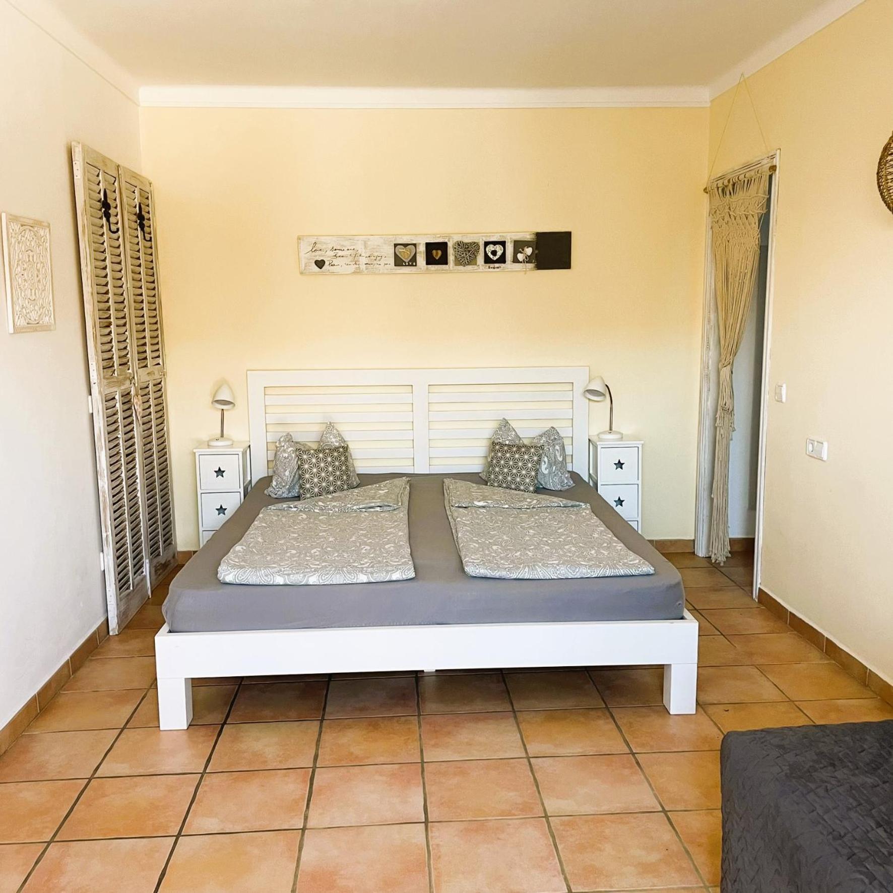 Agroturismo S Hort De Can Carrio Ag226 Ses Salines  Exteriör bild